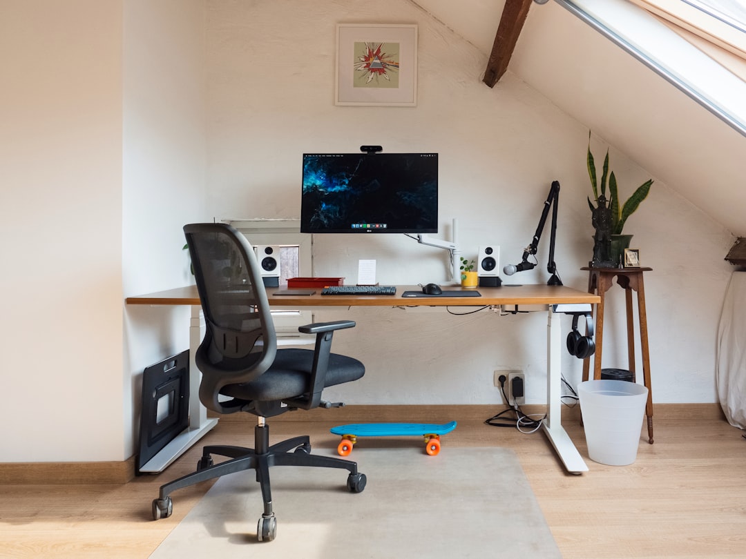 Optimized Home Office Setups for Remote Work Productivity: Essential Tips for 2024-2026